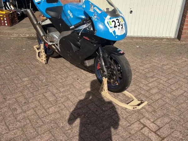 Bouwjaar onbekend Aprilia RSV Mille - € 2.150 · Bieden (1/1)