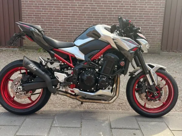 2023 Kawasaki Z 900 - € 8.750 · Bieden (1/1)
