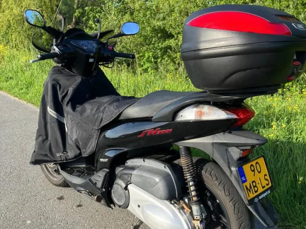 2012 Honda SH 300 - €1,500 · Bidding (1/1)
