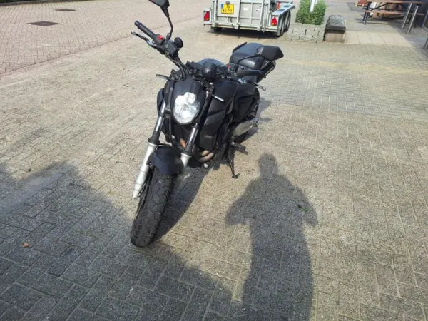 2006 Yamaha MT 03 - € 2.300 · Bieden (1/1)