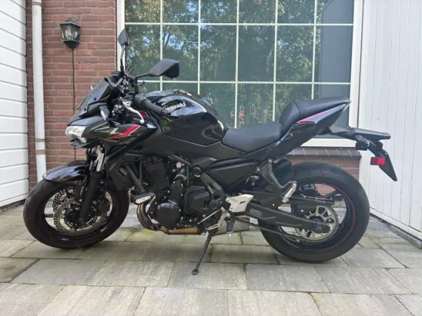 2025 Kawasaki Z 650 - €7,100 (1/1)