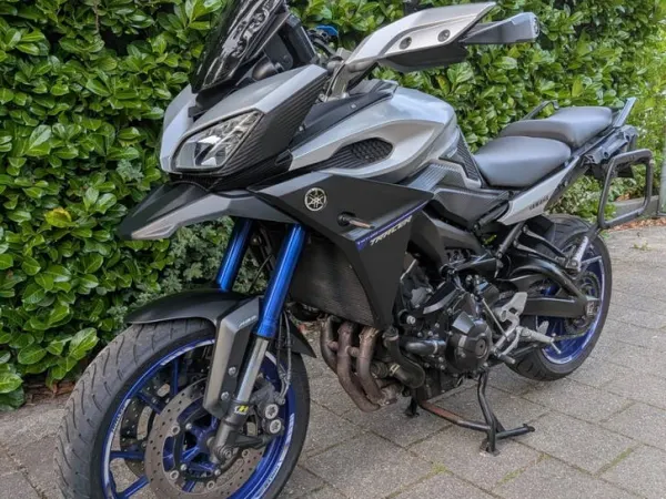 2016 Yamaha MT09 Tracer 900 - €7,650 · Bidding (1/1)
