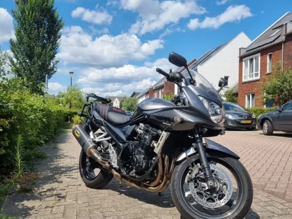 2010 Suzuki Bandit 1250 - €4,250 · Bidding (1/1)