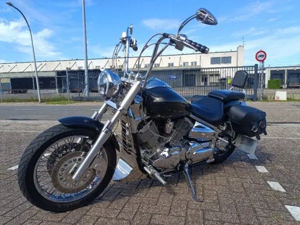 2000 Yamaha XVS 1100 - €4,500 · Bidding (1/1)