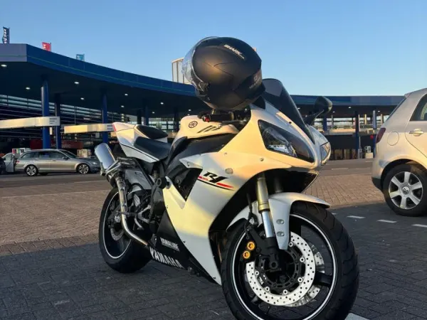 Year unknown Yamaha Motoren - €4,000 · Bidding (1/1)