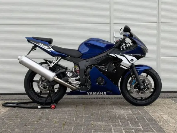 2002 Yamaha Motoren - €5,900 · Bidding (1/1)