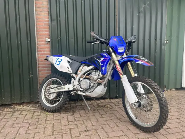 Bouwjaar onbekend Yamaha Motoren - € 4.250 (1/1)