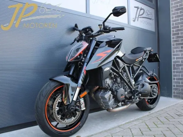 2017 KTM 1290 Superduke R (2017) *Org.NL*Akrapovic* - Reserved (1/1)