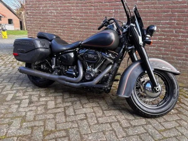 2018 Harley-Davidson Heritage-2018 - € 13.500 · Bieden (1/1)
