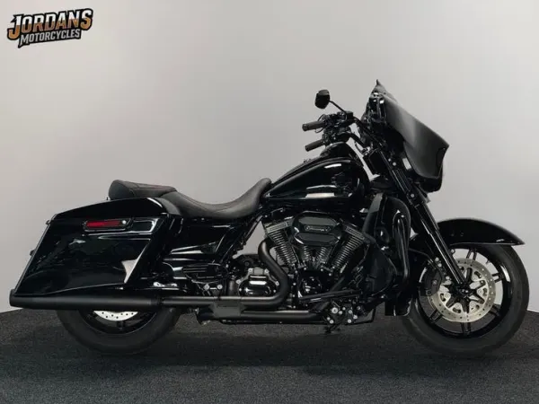 2014 Harley-Davidson Limited CVO Street Glide 110CI (bj 2014) - € 18.495 · Bieden (1/1)