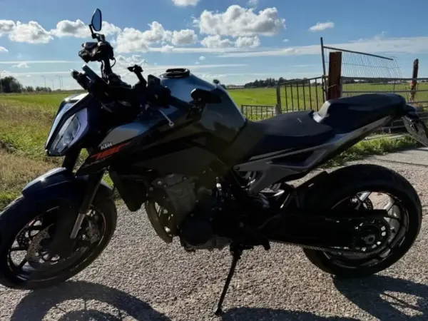 2018 KTM 790 Duke - € 6.000 (1/1)