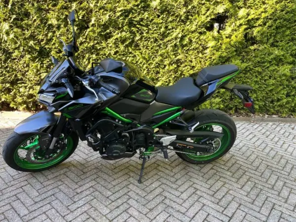 2023 Kawasaki Z900 BJ2023 (5500km) - Gereserveerd (1/1)