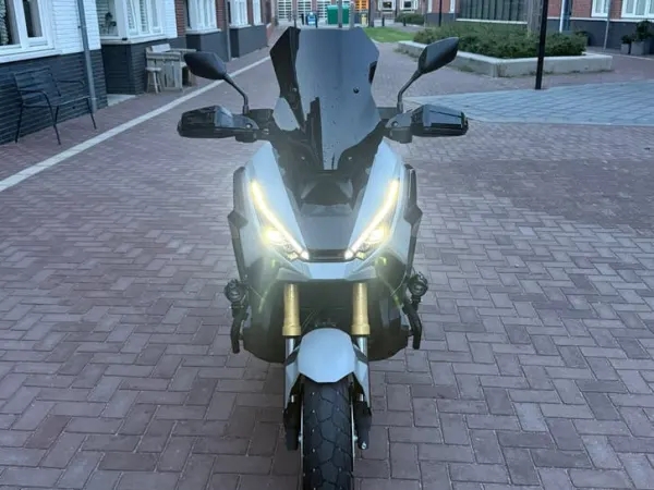 2025 Honda X-ADV - €16,500 (1/1)