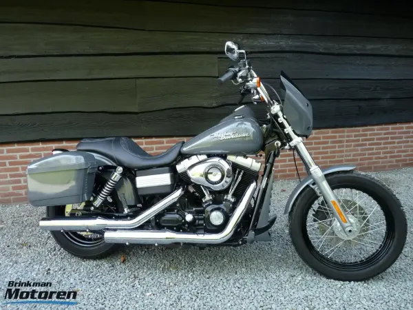2008 Harley-Davidson Dyna Street Bob - € 9.950 (1/1)