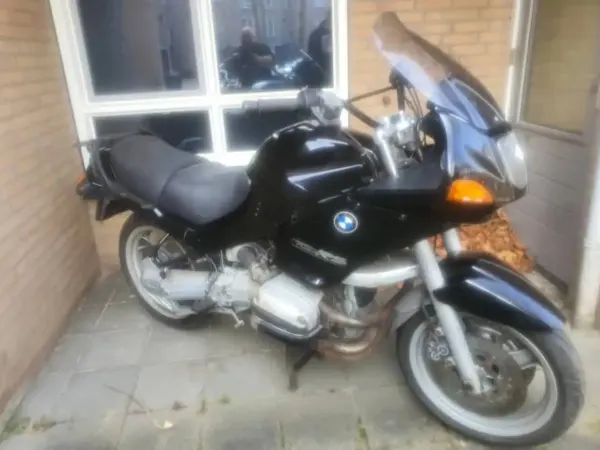 1995 BMW R 1100 RS - € 700 (1/1)