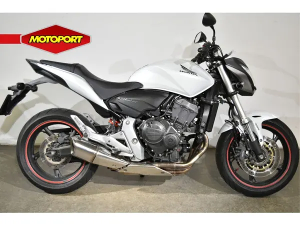2011 Honda CB 600 F Hornet ABS - €4,450 · Bidding (1/1)