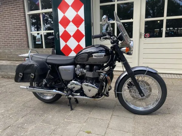 2012 Triumph Bonneville T100 (bj 2012) - €7,490 (1/1)