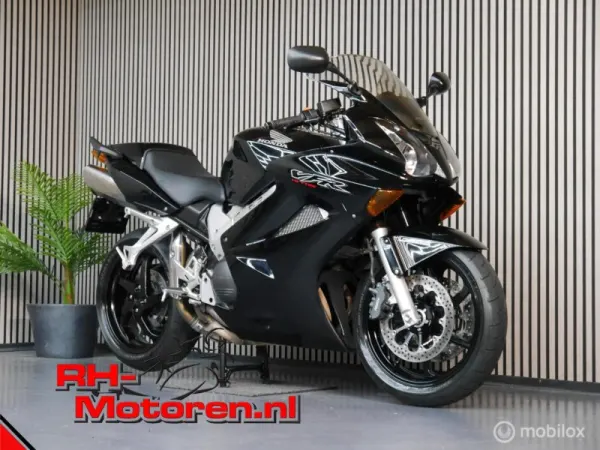 2002 Honda VFR - € 3.690 (1/1)