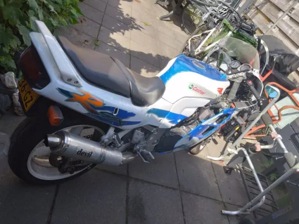 1995 Suzuki Gsxr 1100 W Supersport-Old School Krachtpatser - Bieden (1/1)