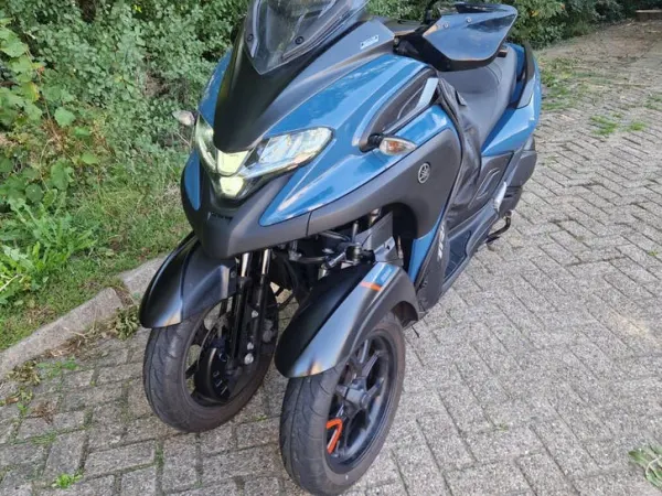 2023 Yamaha Tricity 300 abs 2023 Autorijbewijs Handvatverwarming - €4,850 (1/1)