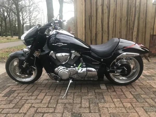 2006 Suzuki M 1800 R - €8,000 · Bidding (1/1)