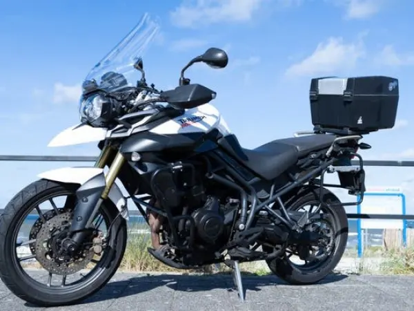 2011 Triumph Tiger 800 - € 4.995 · Bieden (1/1)