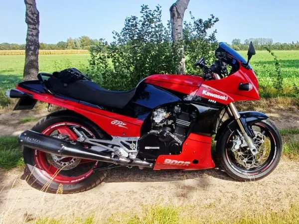 1993 Kawasaki GPZ 900 R - € 5.500 (1/1)