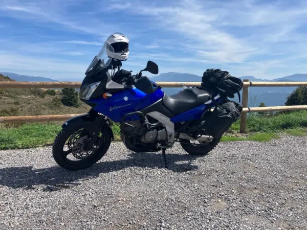 2004 Suzuki V-Strom 650 - € 3.250 · Bieden (1/1)