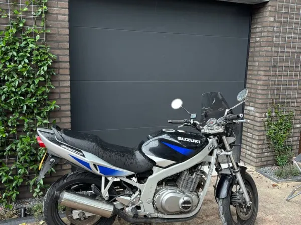 2004 Suzuki GS 500 - Bidding (1/1)