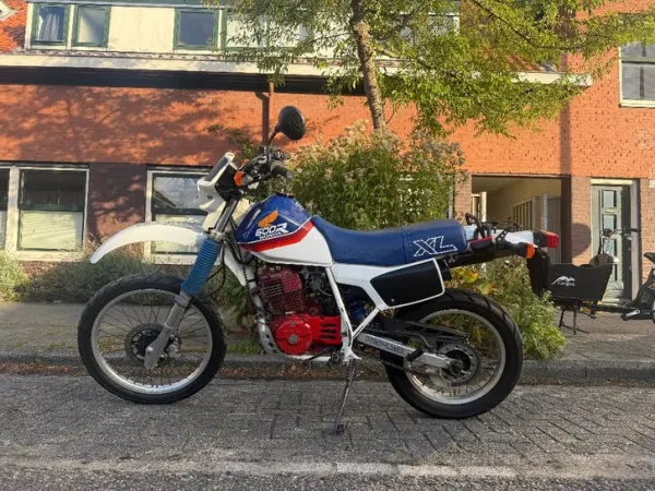 1988 Honda XL 600 R - € 2.400 · Bieden (1/1)