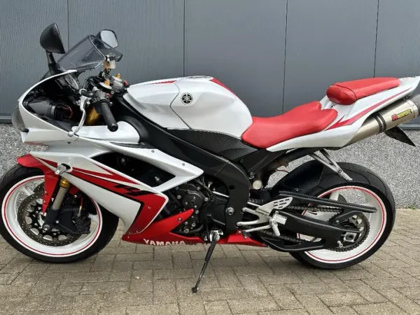 2007 Yamaha Motoren - €5,000 (1/1)