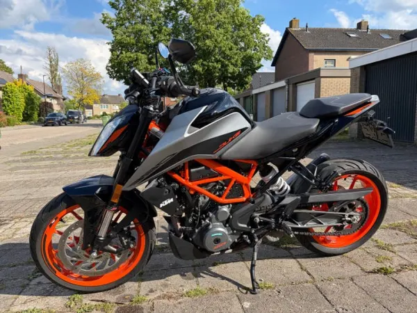 Year unknown KTM 390 Duke - €4,900 (1/1)