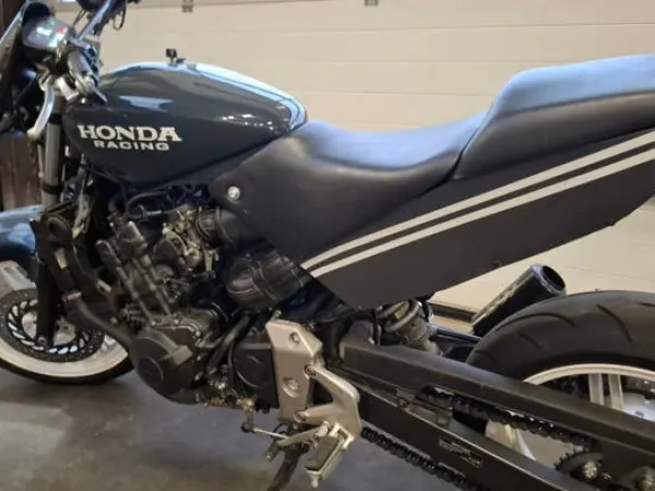 2004 Honda cbf600s A2 vol Vermogen - € 1.700 · Bieden (1/1)