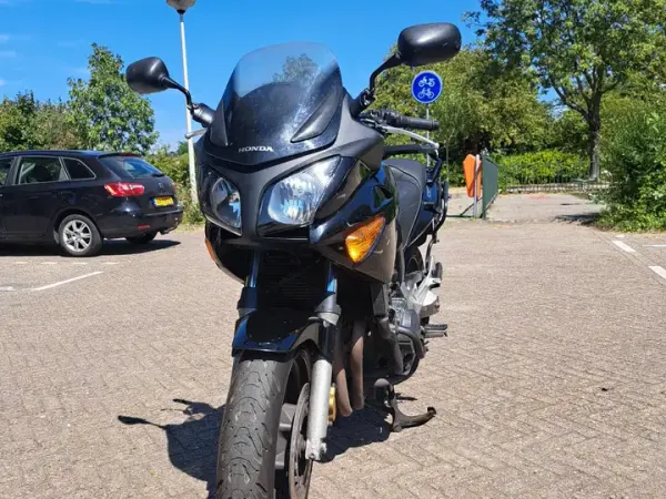 2006 Honda CBF 600 - €2,000 (1/1)