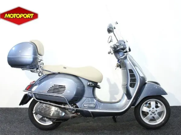 2016 Kymco Vespa GTS 300 ABS (bj 2016) - € 5.745 · Bieden (1/1)