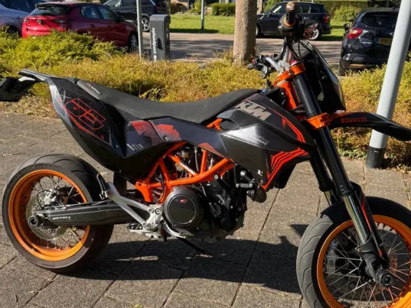2016 KTM Smcr 690 ABS-A2 Rijklaar! - €6,299 · Bidding (1/1)