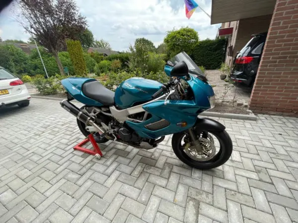 1999 Honda vtr Firestorm - €1,975 · Bidding (1/1)