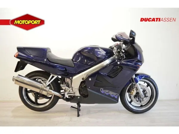 1997 Honda VFR 750 F - € 2.490 (1/1)