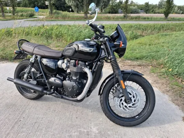 2016 Triumph Bonneville t120 Black bj 2016 - Reserved (1/1)