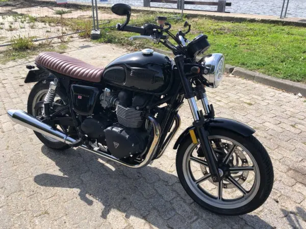 Bouwjaar onbekend Triumph Bonneville T100 - € 4.950 · Bieden (1/1)