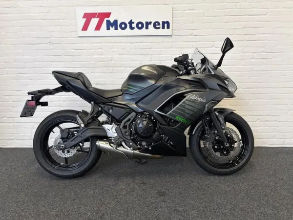 2026 Kawasaki Ninja 650 (bj 2026) 651 km - € 7.950 (1/1)