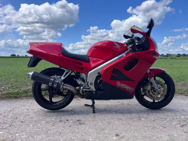 1994 Honda VFR750 F 1994 RC36 II - € 1.500 · Bieden (1/1)