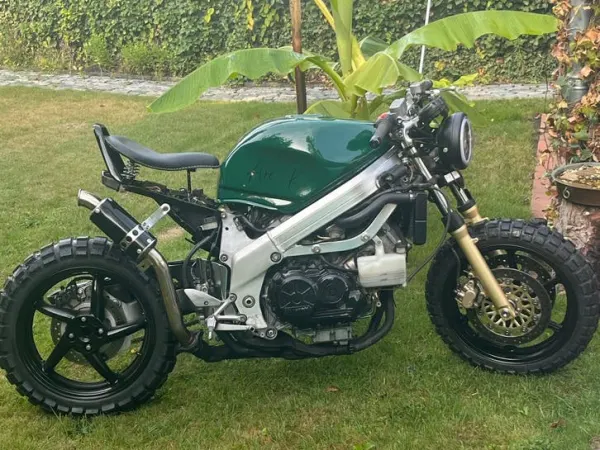 Bouwjaar onbekend Honda VFR750 RC36II Interceptor Bobber Caferacer - Gereserveerd (1/1)