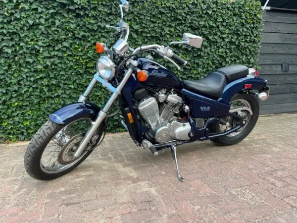 1991 Honda Shadow 600 - €1,999 · Bidding (1/1)