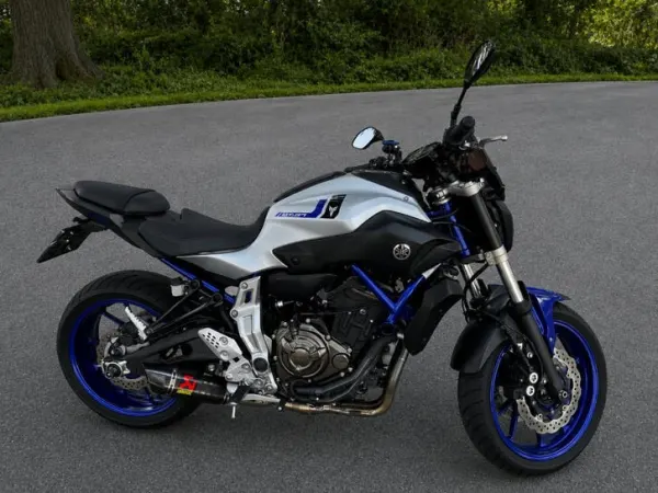 2016 Yamaha MT-07 - € 6.289 · Bieden (1/1)