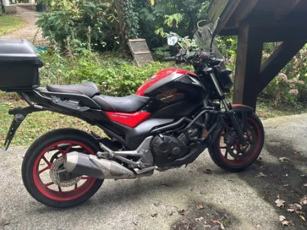 Bouwjaar onbekend Honda NC750 S-Nette Staat - € 2.500 · Bieden (1/1)