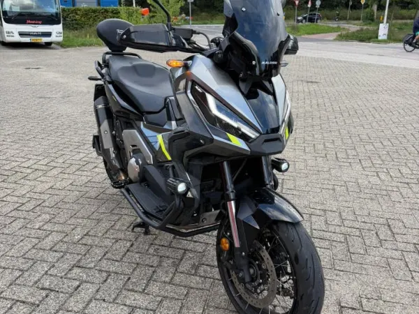 2024 Honda X-ADV 750 Special Edition 2024 | Full Akrapovič | A2 - € 13.750 · Bieden (1/1)