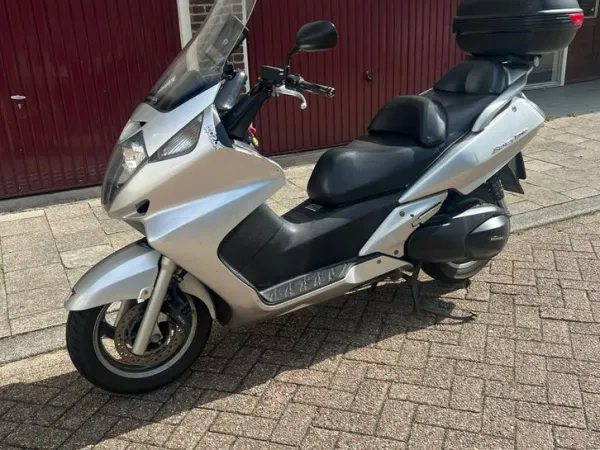 2003 Honda Silverwing 600 swt 600 - € 2.250 · Bieden (1/1)