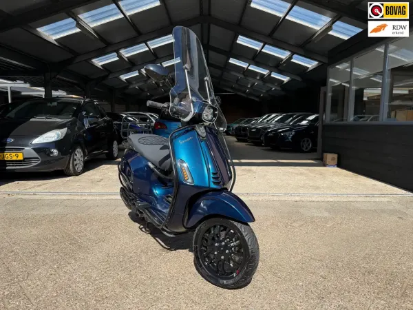 2022 Vespa Sprint S 50 - €3,750 (1/1)