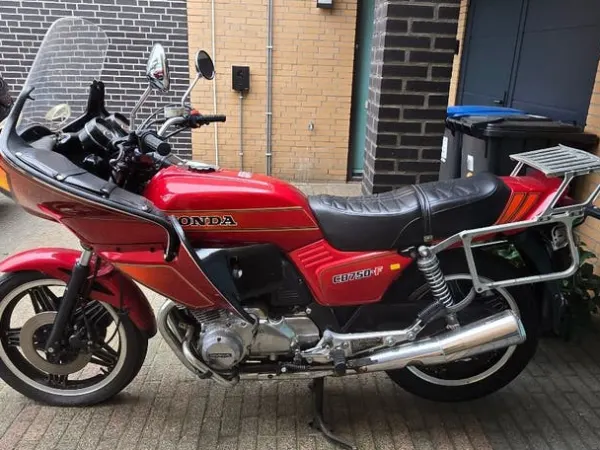 1982 Honda CB 750 F, 1982 19.589 km - Bidding (1/1)